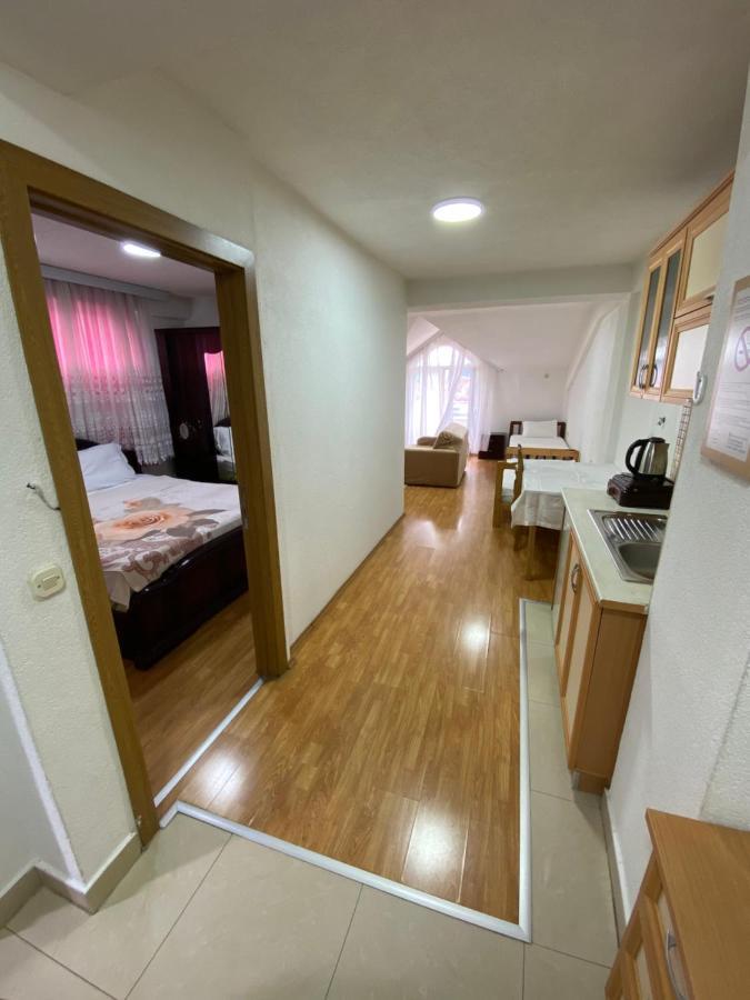 Hotel Venecia Apartments Struga Eksteriør billede